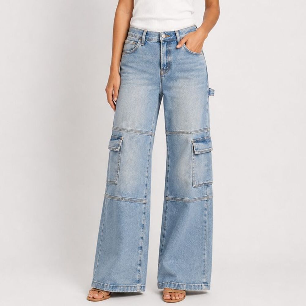 Hollister High Rise Wide Leg Cargo Jeans Women's W26 Light Wash Stretch Denim